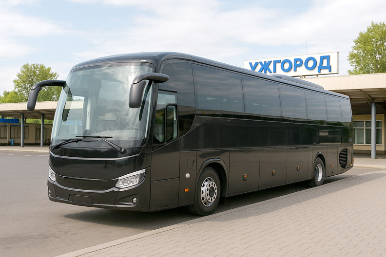 Автобус з маршрутом Київ – Ужгород